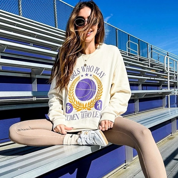 Citizens Of Humanity Sweaters - NWT CITIZENS OF HUMANITY X BRAWI Sweatshirt ✨🏀